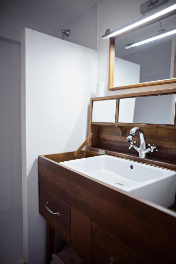 Ferienwohnung XVIII Century Gem With Magnificent Views Of The Harbour With A Private Garage Saint-Martin-de-Ré Exterior foto